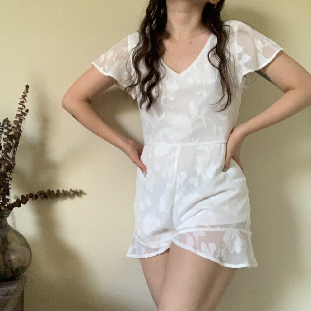 White floral romper!